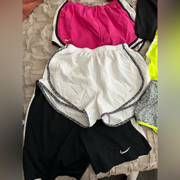 7 Pairs of Nike Shorts! Size M